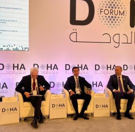 Хикмет Гаджиев и Армен Григорян приняли участие в панельной дискуссии в Катаре