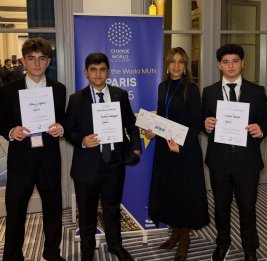 Гянджинский школьник покорил Париж