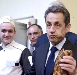 «Сосед пел песни из «Короля Льва»: экс-президент пожаловался на ад в тюрьме