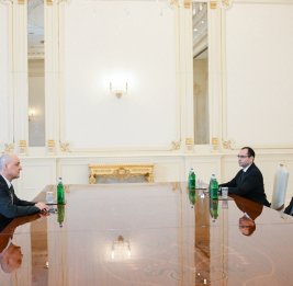 Президент Ильхам Алиев принял президента компании John Deere по странам Центральной Азии и СНГ