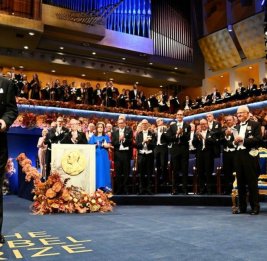 В Стокгольме состоялась торжественная церемония вручения Нобелевских премий