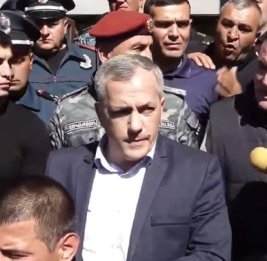 Из пустого в порожнее