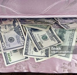 Деньги под подушкой