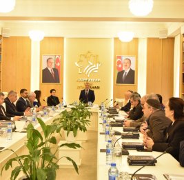 Состоялась презентация двухтомника Народного писателя Эльмиры Ахундовой &laquo;Самым большим диссидентом среди вас был я!&raquo;, посвященного великому лидеру