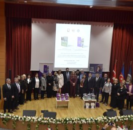 В Анкаре презентованы книги об успехах Азербайджана, достигнутых под руководством Президента Ильхама Алиева