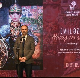 В Азербайджанском национальном музее ковра открылась персональная выставка художника Эмиля Азиза &laquo;Орнамент и силуэт&raquo;