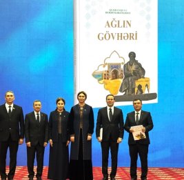 Состоялась презентация книги Гурбангулы Бердымухамедова &laquo;Жемчужина разума&raquo; в переводе на азербайджанский язык