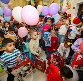 По инициативе Лейлы Алиевой в ряде детских учреждений прошли новогодние мероприятия