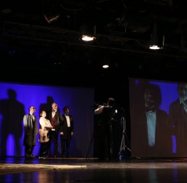 Завершаются репетиции спектакля &laquo;Нефтяной бум улыбается всем&raquo;