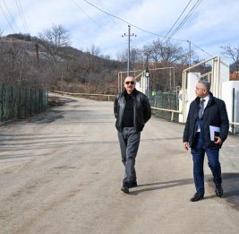 Президент Ильхам Алиев ознакомился с работами, проведенными в селе Чапар Агдеринского района