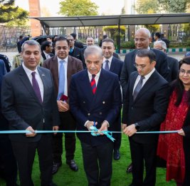 В Пакистане начал работу первый центр ASAN xidmət