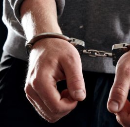 В Баку пять человек задержаны по подозрению в краже
