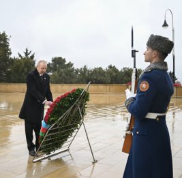 Президент Ильхам Алиев почтил память шехидов 20 Января