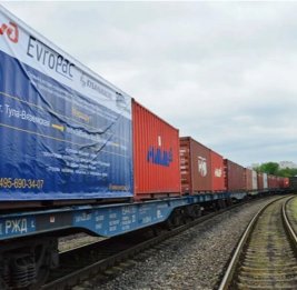 Первый транскаспийский грузовой поезд отправился из Китая в Баку