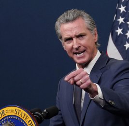 Губернатор Калифорнии раскритиковал европейцев за "потакание" Трампу