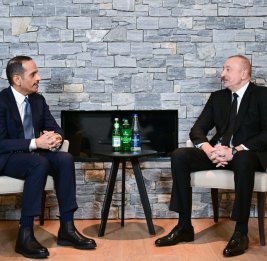 Президент Ильхам Алиев встретился в Давосе с Премьер-министром и министром иностранных дел Катара