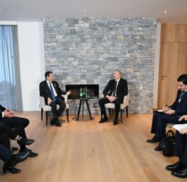 Президент Ильхам Алиев встретился в Давосе с Президентом Государства Израиль