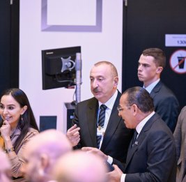 Президент Ильхам Алиев принял участие в панельном заседании в рамках Всемирного экономического форума