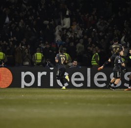 Лига чемпионов УЕФА: &laquo;Карабах&raquo; в Баку победил &laquo;Айнтрахт&raquo;