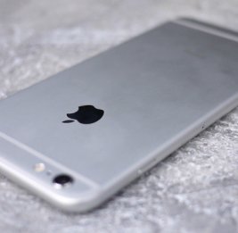 Девочка из Красноярска выиграла в автомате iPhone, но в коробке была шоколадка