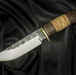 В Милли Меджлисе предложили запретить продавать складные ножи