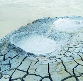 Битумы, сланцы, кировые покровы