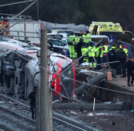 Деформированный рельс стал причиной железнодорожной катастрофы в Испании