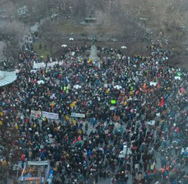 NBC: на улицах Миннеаполиса возводят баррикады против иммиграционной полиции