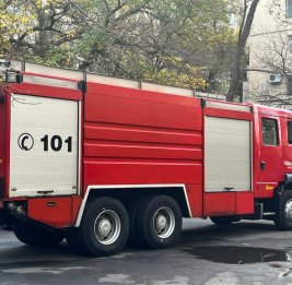 В Баку произошел пожар в автосервисе