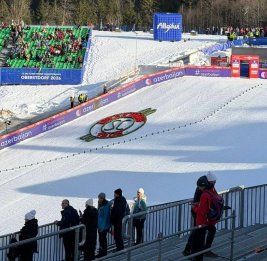 Пропагандируя индустрию отдыха