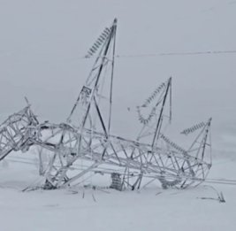 В Мурманской областиобрушилась опора ЛЭП