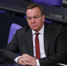 Писториус: Трампу стоит извиниться за слова об операции в Афганистане