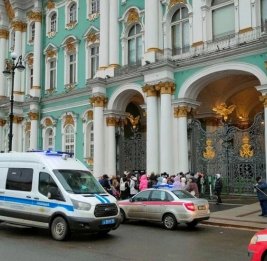 В центре Москвы в музее мужчина устроил погром