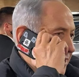 Нетаньяху появился напублике сантишпионским смартфоном