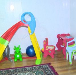 За закрытыми дверями детсадов