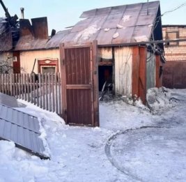 В Алтайском крае РФ четверо, включая детей, погибли при пожаре