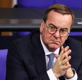 Министр обороны Германии не видит признаков того, что США хотят выйти из НАТО