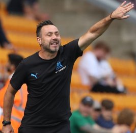 Итальянский клуб может назначить Де Дзерби главным тренером