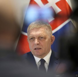 Фицо принял отставку советника, который упоминается в архиве дела Эпштейна