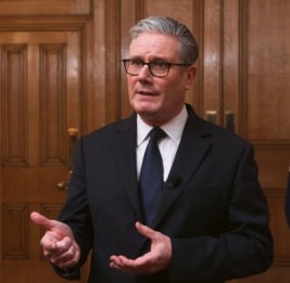 Politico: Стармер хочет сблизить Британию и Евросоюз в вопросе обороны