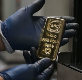 Золото и серебро продолжают дешеветь после резкого взлета