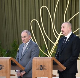 Президент Азербайджана: Мы учимся жить в условиях мира