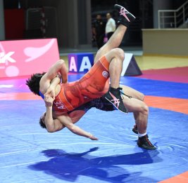 Борьба в разгаре