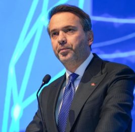 Министр: Турция сыграет решающую роль в инвестициях в энергетику Сирии