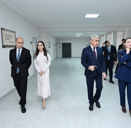 Лейла Алиева и Алена Алиева побывали в центре STEAM и полной средней школе номер 37 в Гяндже