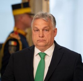 Евродепутат Картайзер: ЕС попытается избавиться от Орбана