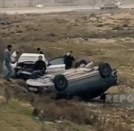 В Сумгайыте при столкновении автомобилей пострадали три человека