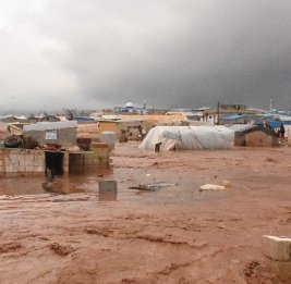 Ливни в Сирии унесли жизни троих человек, десятки эвакуированы