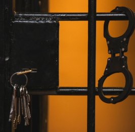 В Иране задержаны несколько политических деятелей, поддержавших протестующих