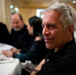 Эпштейн хвастался ужином с Илоном Маском и Марком Цукербергом